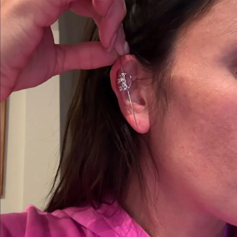 Silver Ear Crawler - BRAND NEW Earring Faux Diamond Look